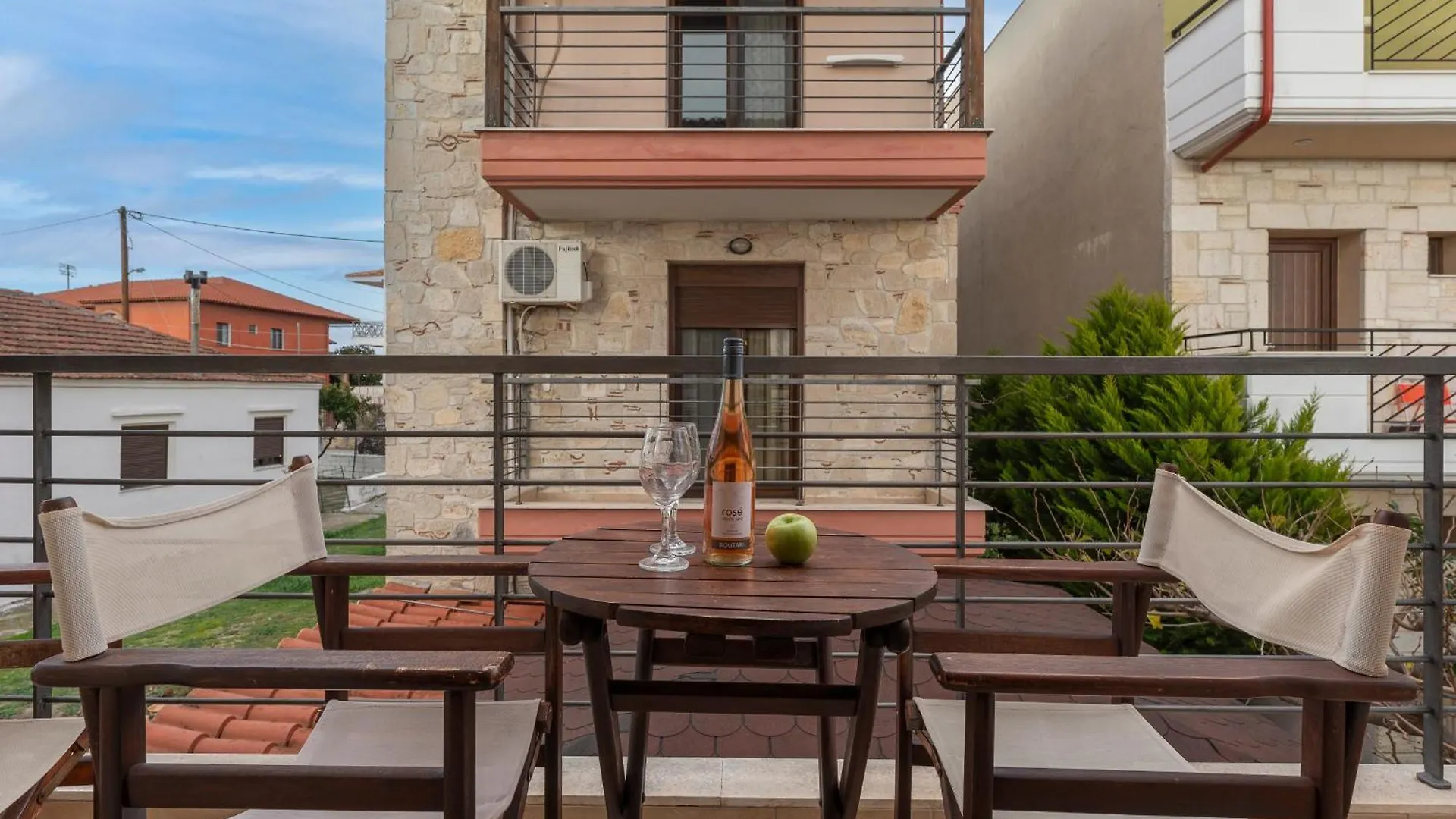Eleon Suites & Apartments Afytos 0*,