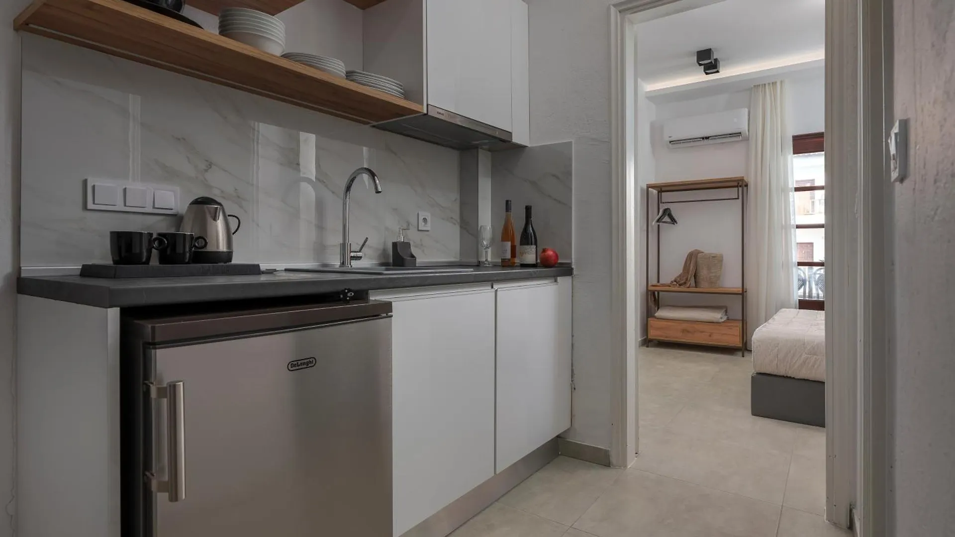 Eleon Suites & Apartments Afytos 0*,  Greece
