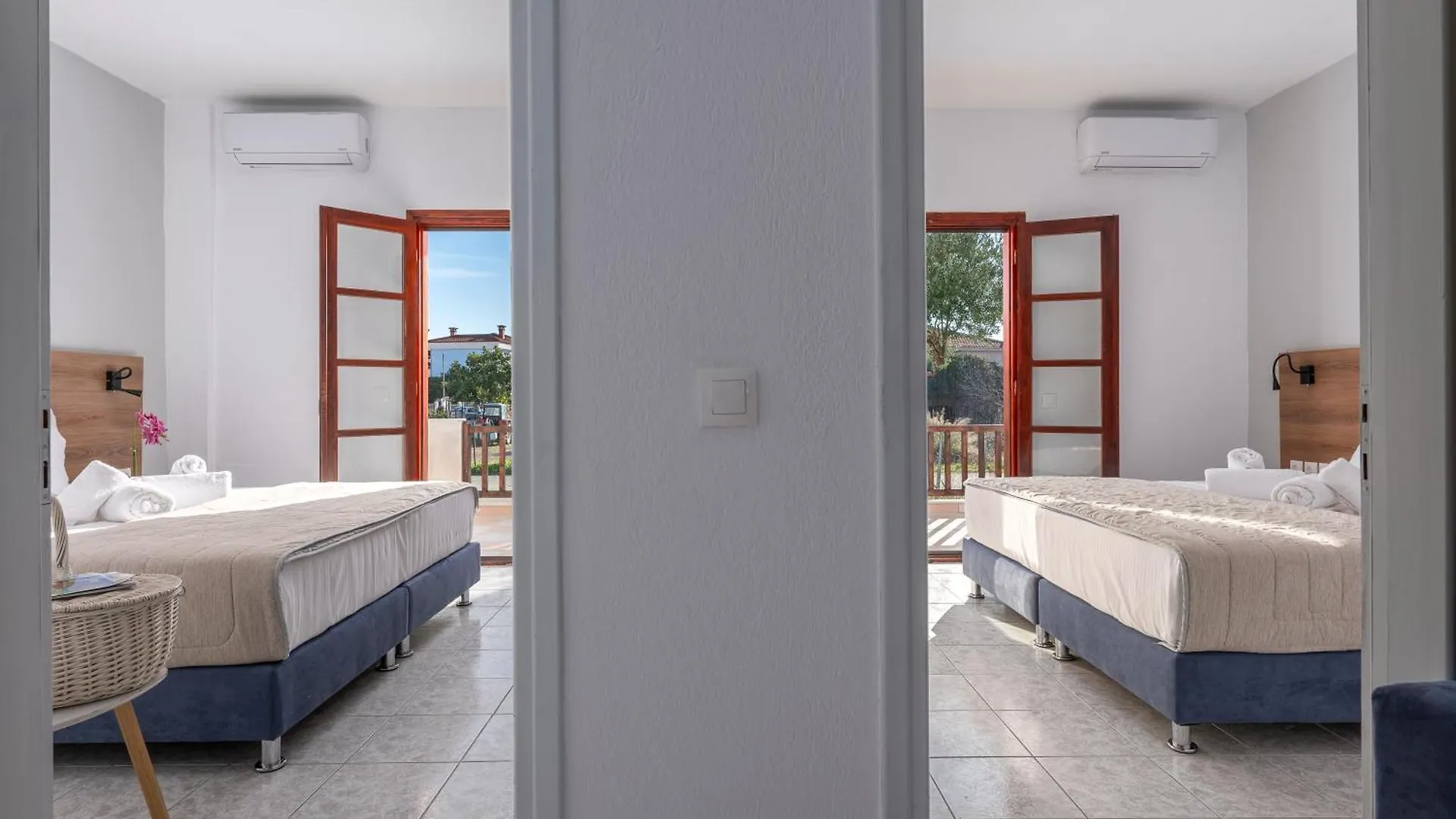 Eleon Suites & Apartments Afytos Greece