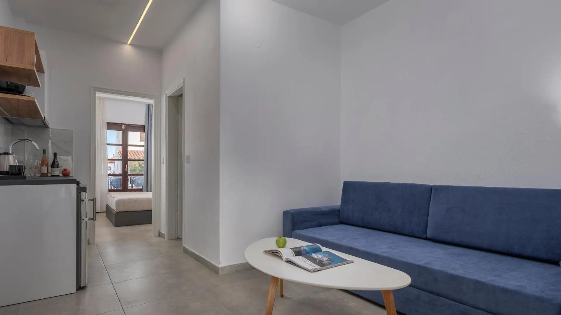 Eleon Suites & Apartments Afytos 0*,